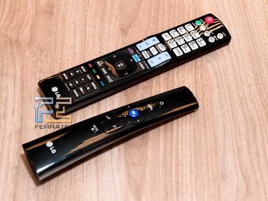 Пульты от LG 55LW575S. Обычный ПДУ сверху, а Magic Motion – снизу
