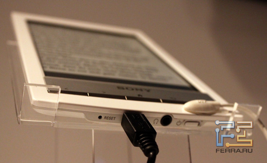 ������ ����� Sony PRS-T1: ������ ������������, ���� mini-USB, ������ ��� ���������, ������ ���������