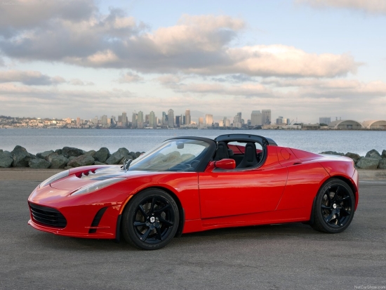 Tesla Roadster - электрический суперкар на батареях Panasonic