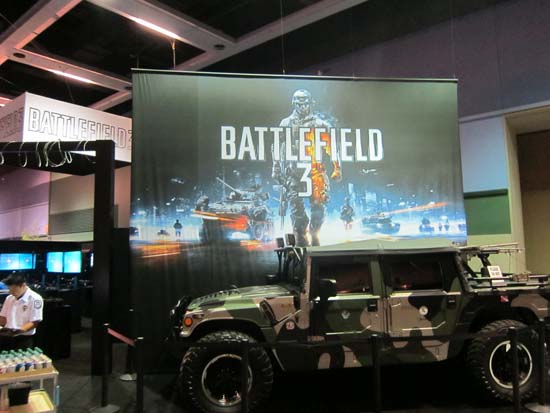 PAX Prime 2011 по масштабу не сравнить с той же GamesCom - наверное, поэтому Electronic Arts привезла на выставку только джип из Battlefield 3, а не реактивный самолет