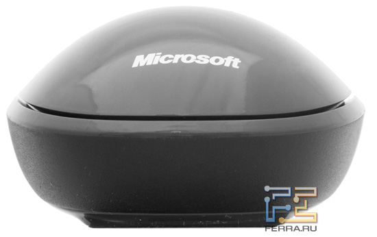 Задняя сторона Microsoft Explorer Touch Mouse с логотипом производителя