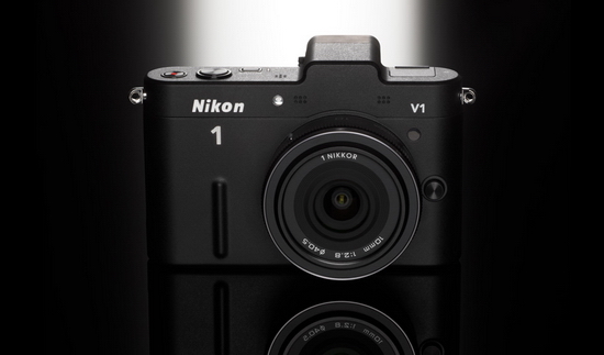 Nikon 1 V1 в черном исполнении