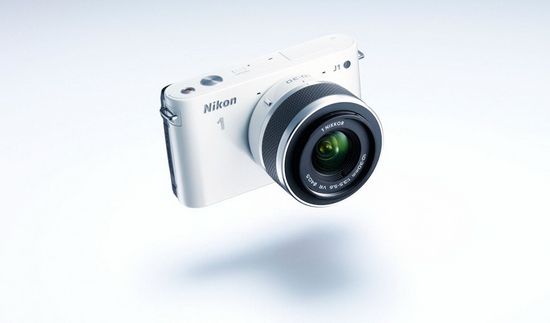 Белый Nikon 1 J1