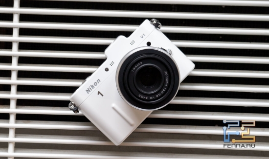 Белый Nikon 1 V1 - мой фаворит