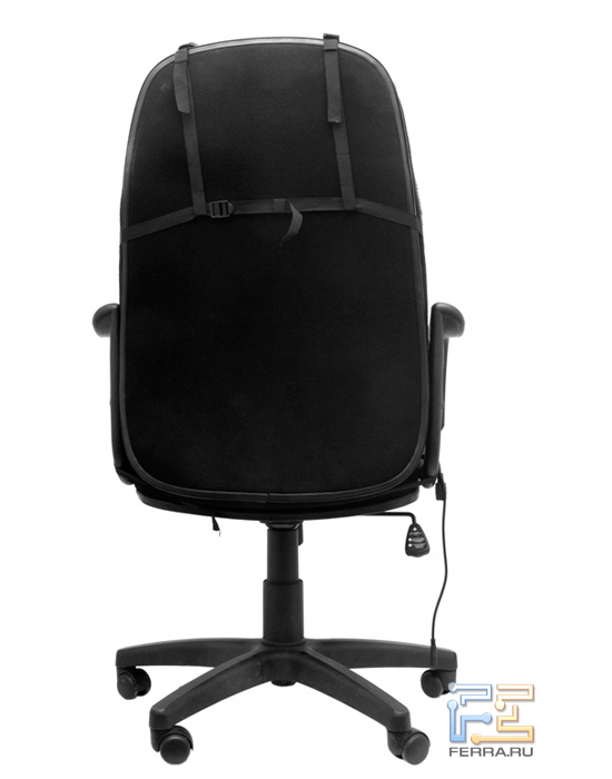 Накидка Gametrix JetSeat KW-901, установленная на кресло, вид сзади. Крепление подголовника напоминает известную деталь женской одежды