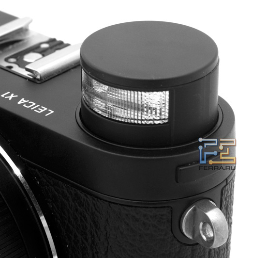 Leica X1: встроенная вспышка