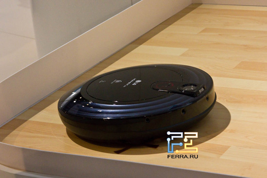 LG Home Bot на выставке IFA 2011