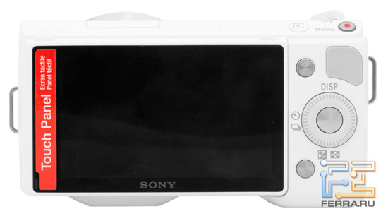 Тыльная сторона корпуса Sony NEX-5N, экран и основные элементы управления