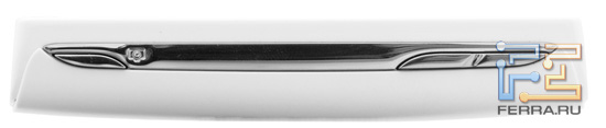 Правый торец смартфона Sony Ericsson Xperia mini