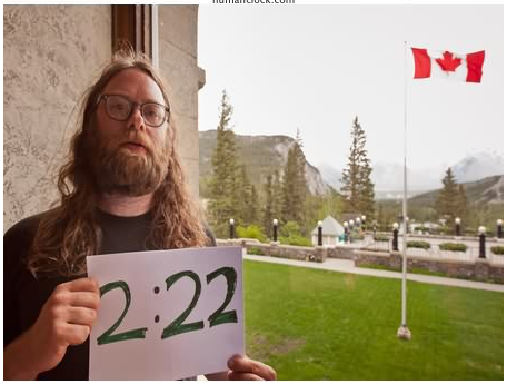 Пример фотографии со временем на сайте HumanclocK