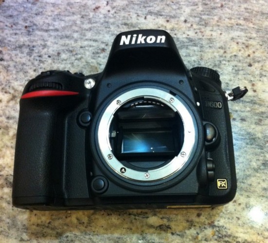 Якобы Nikon D600