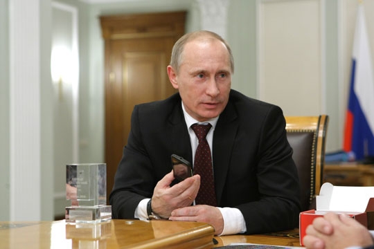 Путин и GPS-ГЛОНАСС телефон