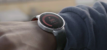 CES 2015: ��������� �����-���� Alcatel OneTouch Watch �������� � ������� � ������ ��������