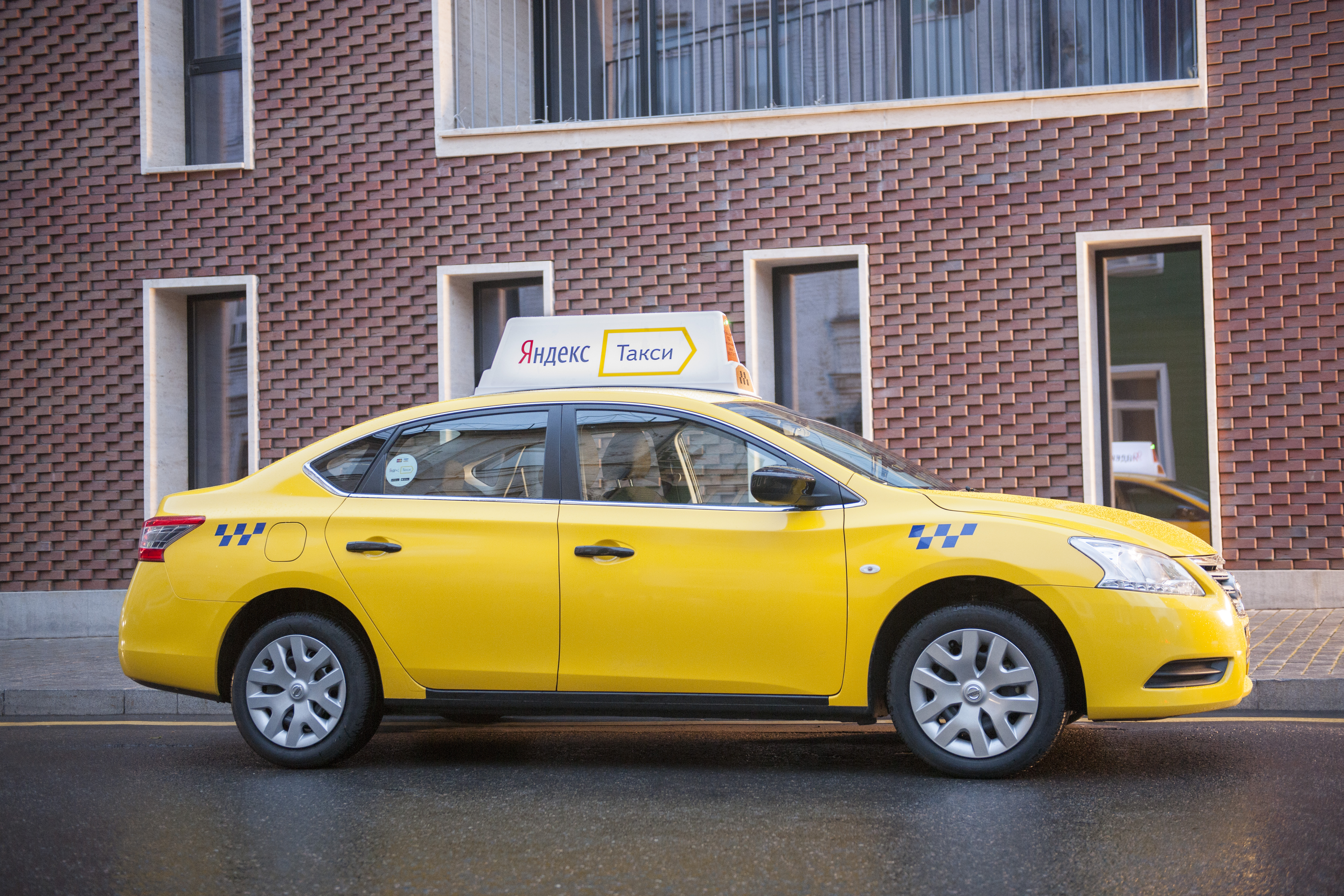 Яндекс запустил корпоративное Такси 