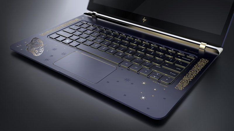 HP представила ноутбук Artistry с 18-каратным золотым покрытием и бриллиантами