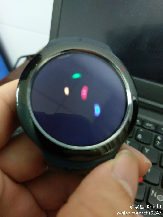 В сети появились изображения смарт-часов HTC Halfbeak