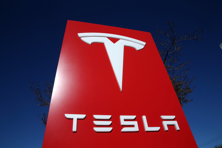 Tesla Motors изменила свое название