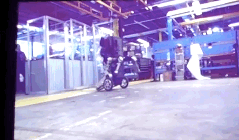 Boston Dynamics показала нагоняющего кошмары робота на колёсах
