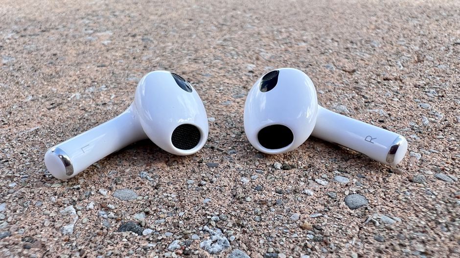        Apple AirPods 3