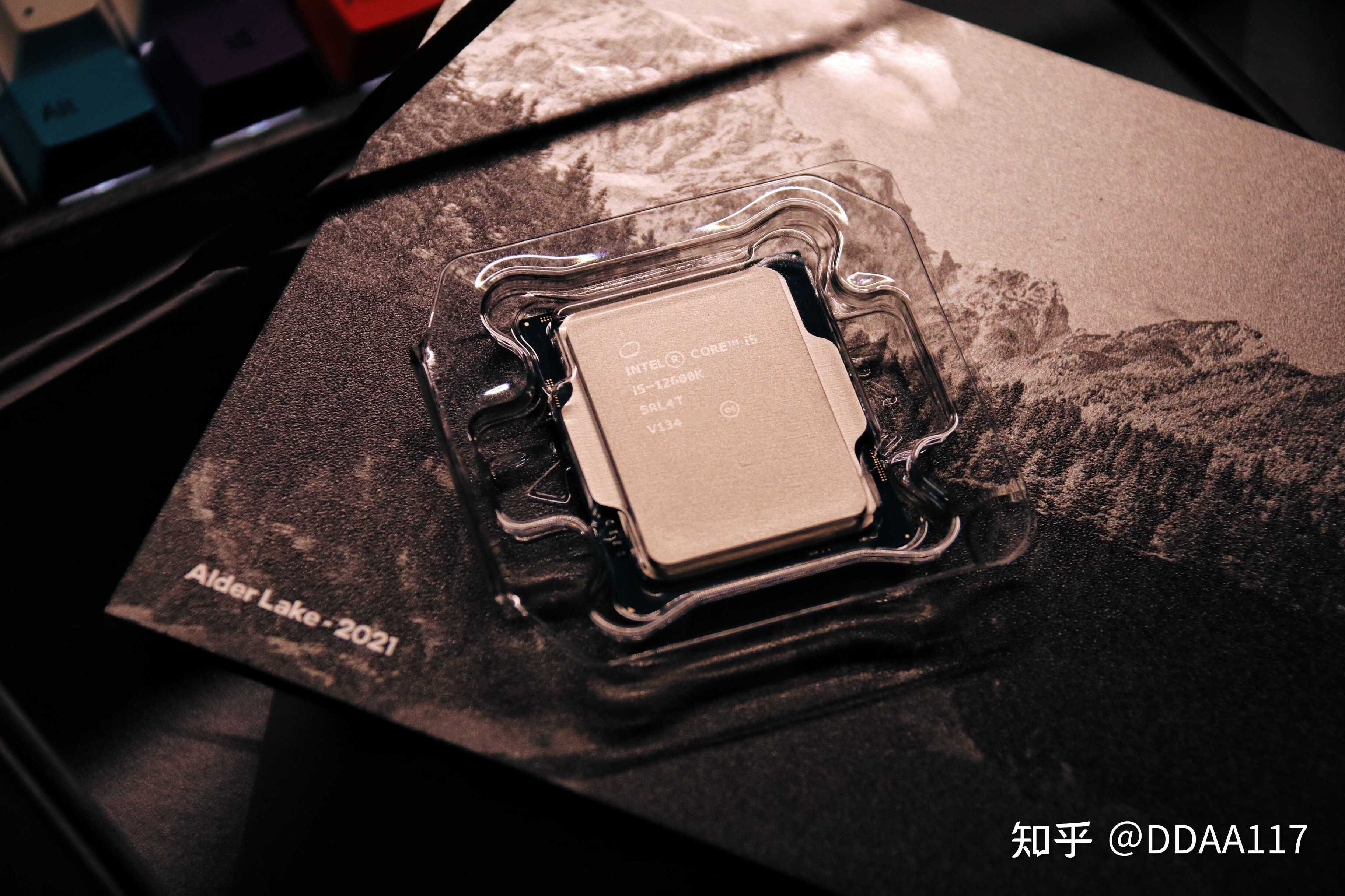   Intel Core i5    Core i9  