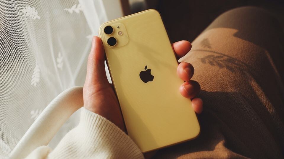   apple   iphone   