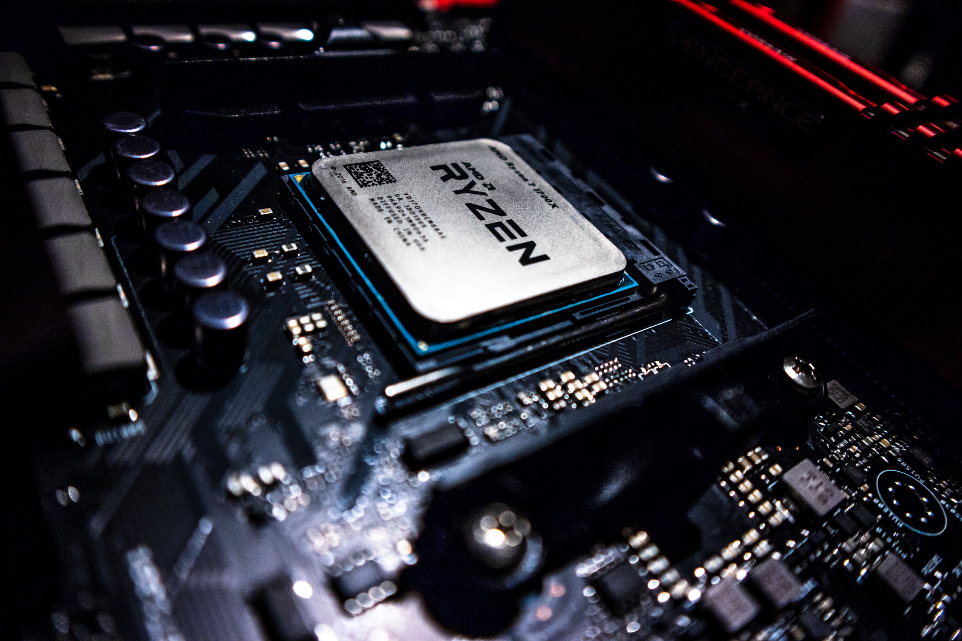 AMD    Nvidia  30 %  -