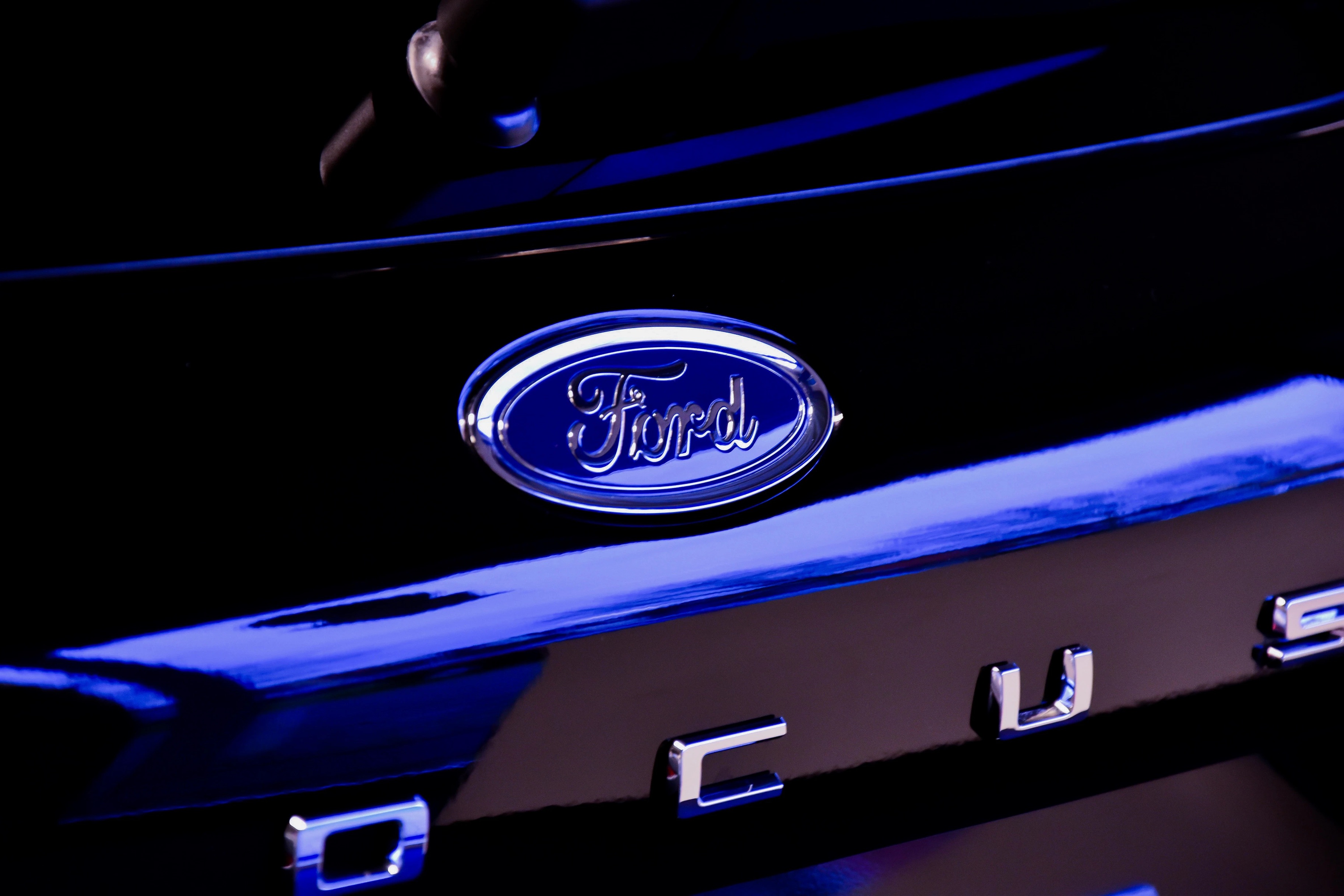 Ford      ,   