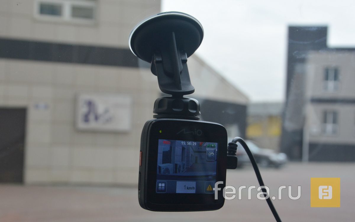 Mio mivue 388. Экран в реальном времени видеорегистратора. Регистратор с экраном. Mio не включается. Mio 388.