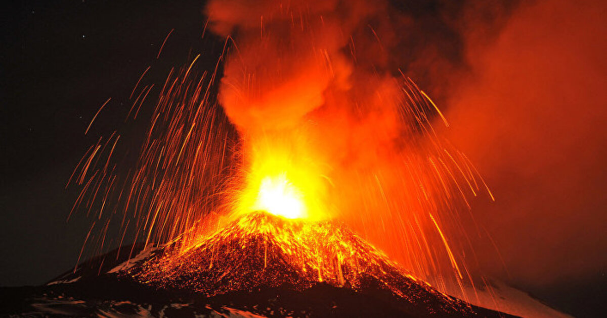 Ученые предупредили, что интернет окажется под угрозой при извержении вулкана