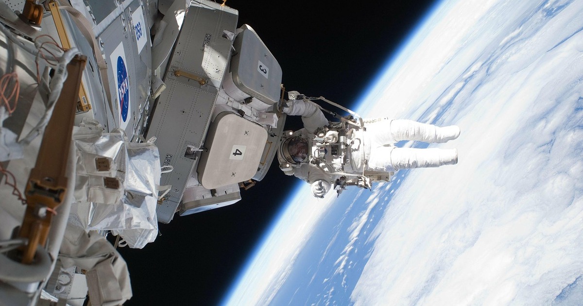 f9b6d4f5c8124dd80508c5b8b6b0c2b85048af27