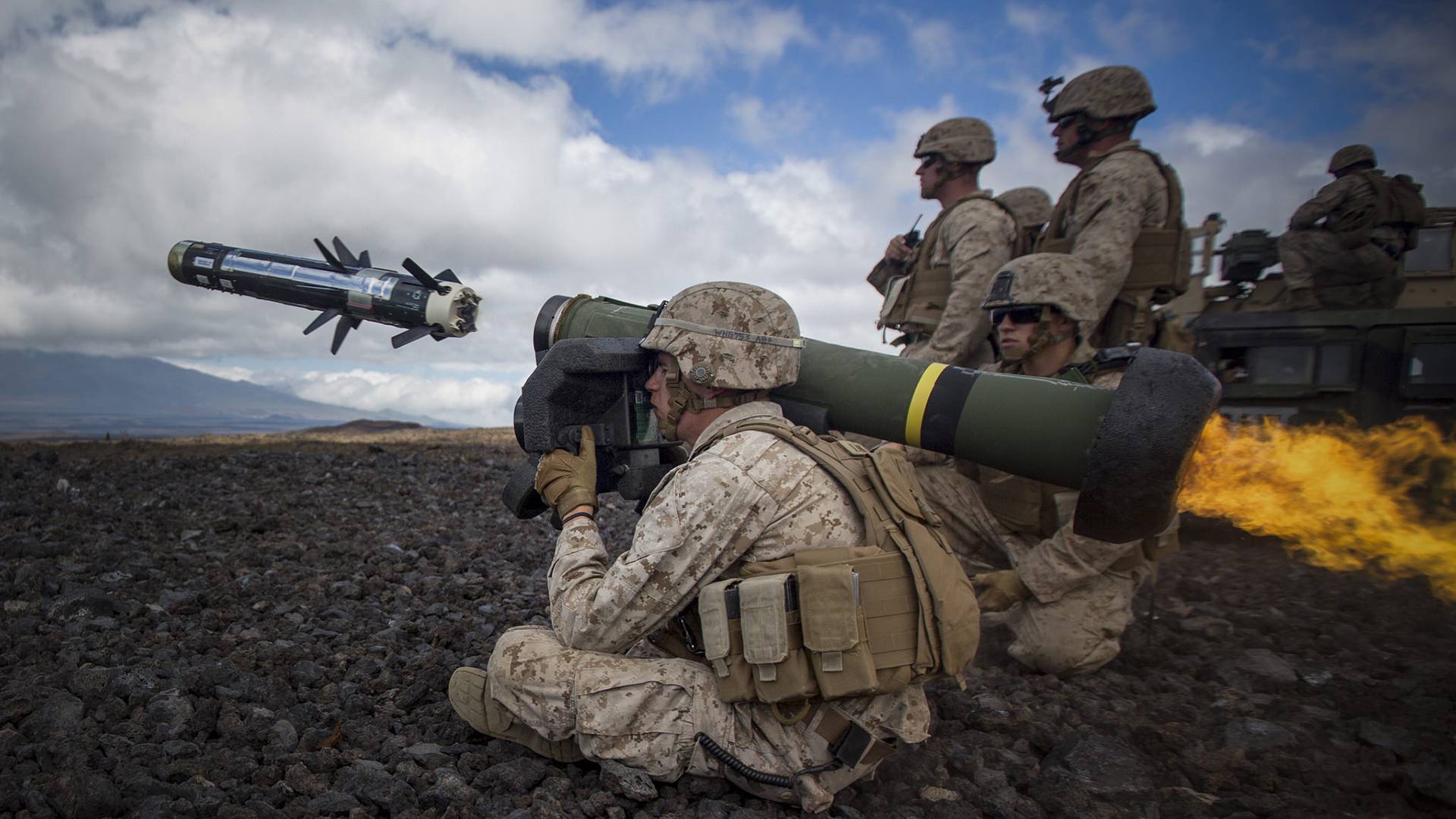 США передали Украине противотанковые комплексы Javelin