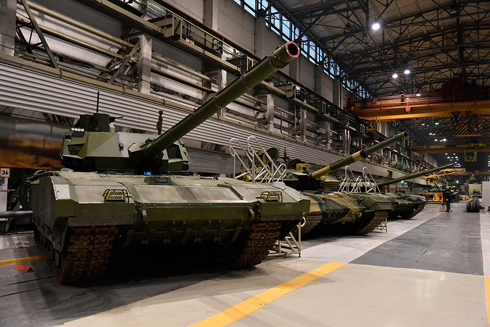 Новейший российский танк «Армата» попал на фото в непривычном виде