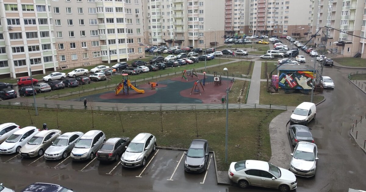 Припарковаться во дворе станет легче: в России компьютер обучат поиску свободных мест