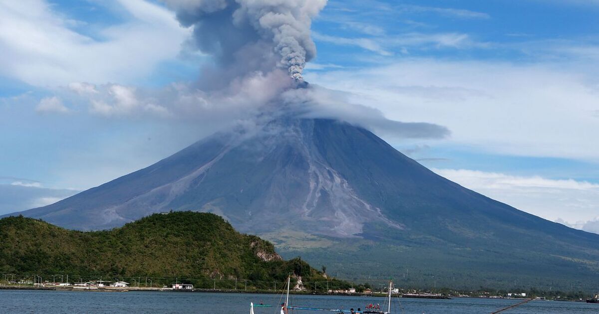 Что произойдёт, если все вулканы в мире начнут одновременно извергаться