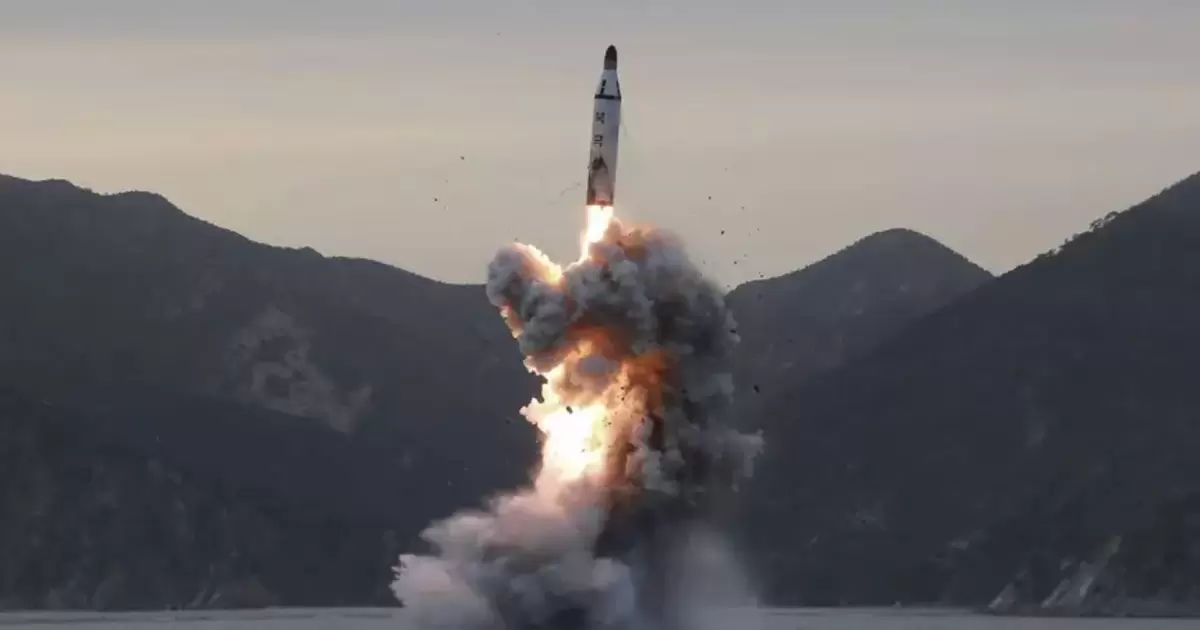 Северная Корея запустила ракету в сторону Японии — подробности происшествия
