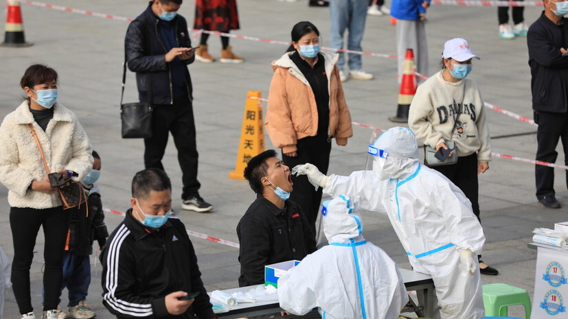 Китайский врач-вирусолог назвал омикрон-штамм крайне опасным и смертельным видом коронавируса