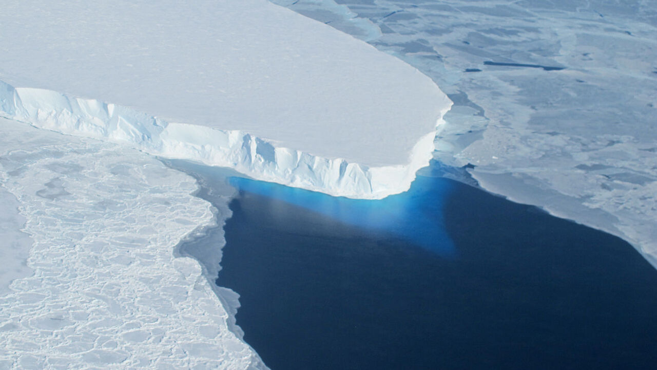 Учёные: «ледник судного дня» необратимо тает