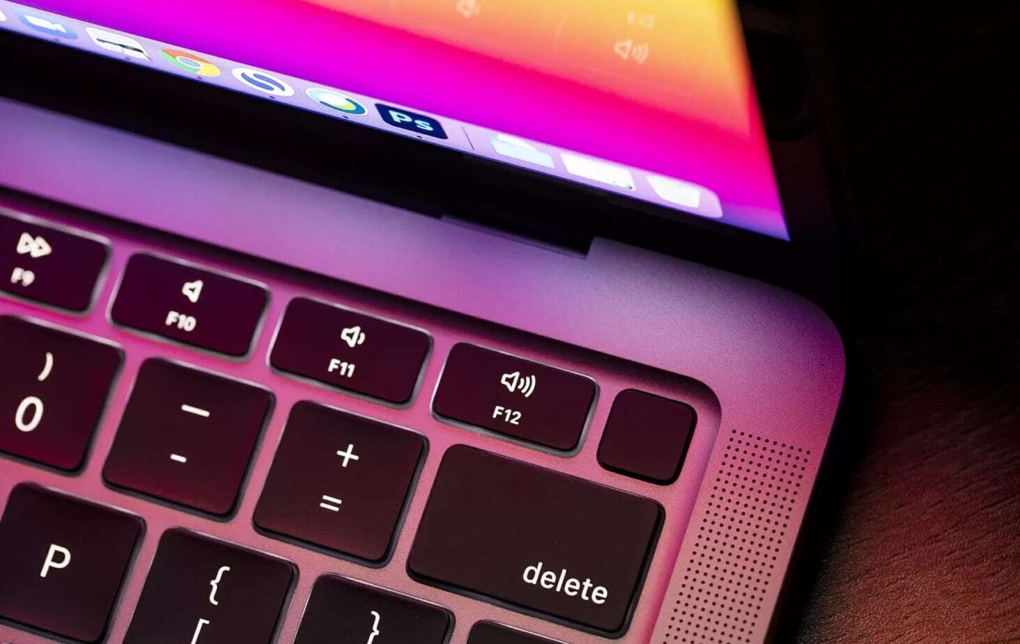Apple ухудшит дисплей в новых моделях ноутбуков MacBook Pro