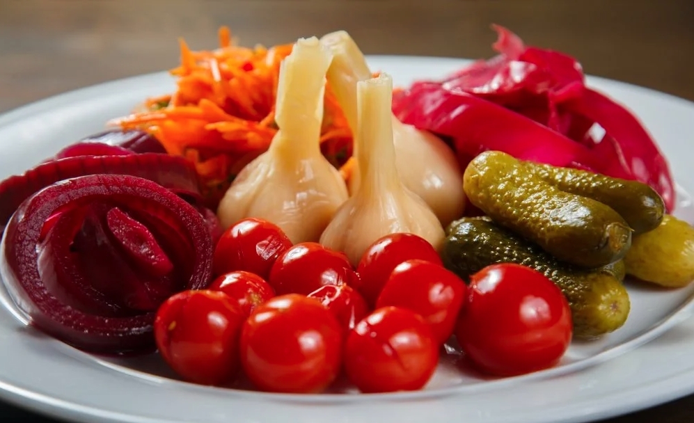 Маринованные овощи в больших количествах могут привести к раку желудка