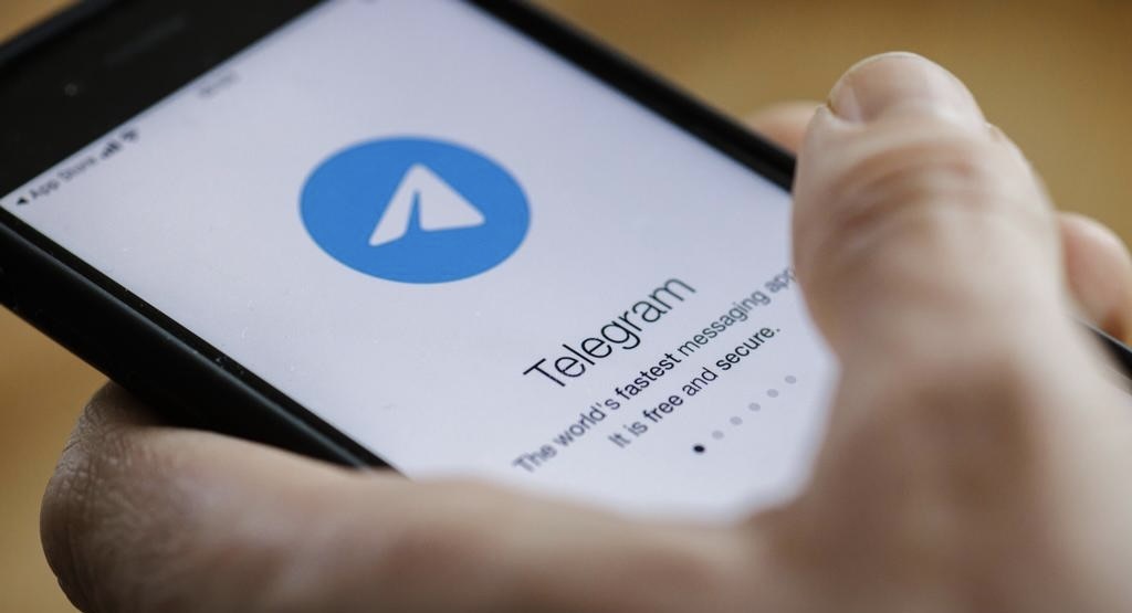 Основатель Telegram предложил Илону Маску завести аккаунт в его мессенджере с женским именем