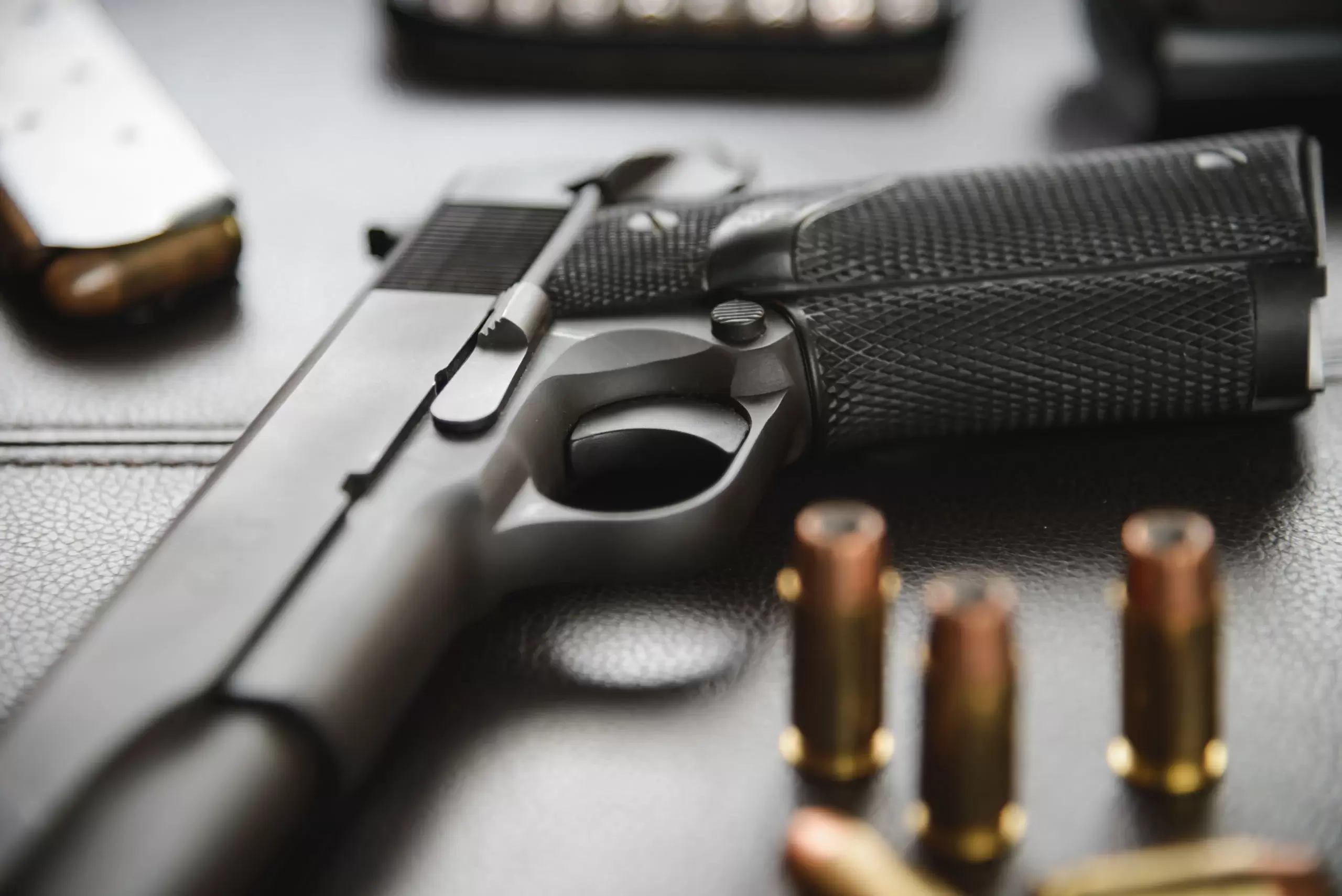 Почему опасно хранить дома пистолет