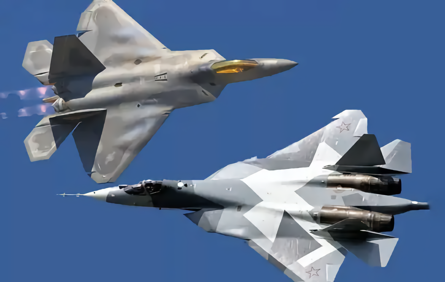 Превосходит по лётным характеристикам: в США сравнили истребитель Су-57 с F-22