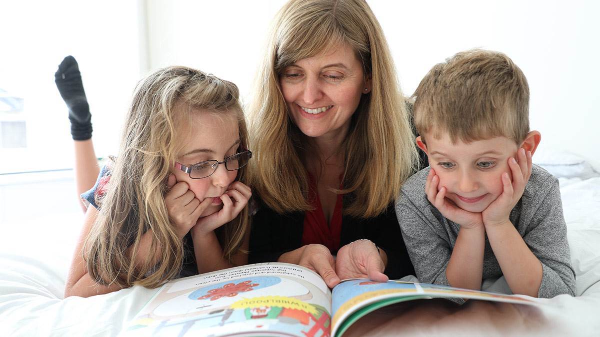 Научно доказано: дети, которым читают вслух, становятся умнее