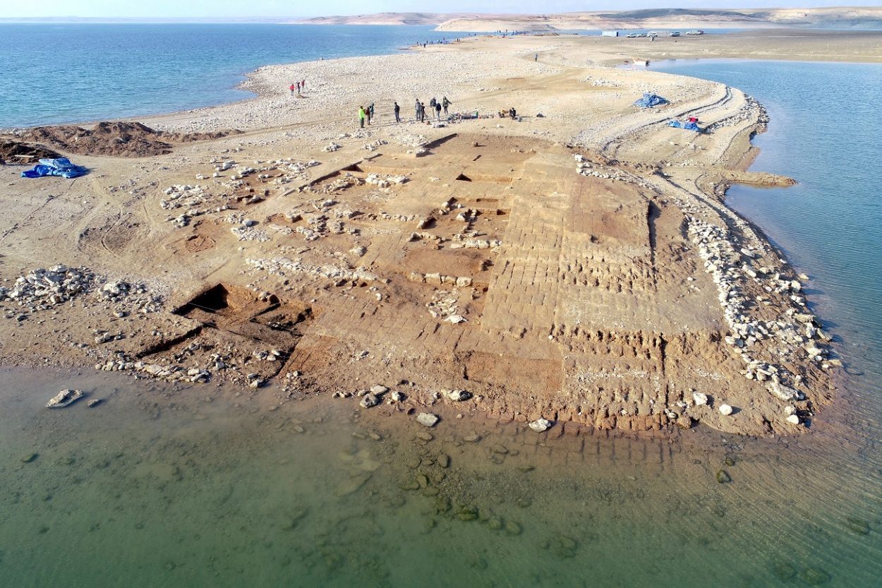 Археологи обнаружили скрытый под водой древний город