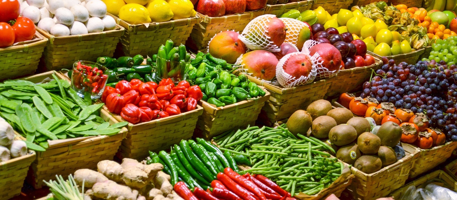 Самые опасные и безопасные летние фрукты и овощи