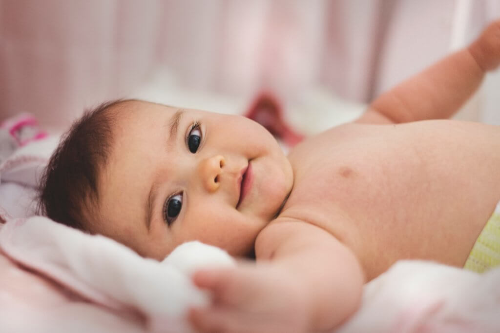 Младенцы способнее, чем нам кажется: они начинают учить язык уже в первые часы после рождения