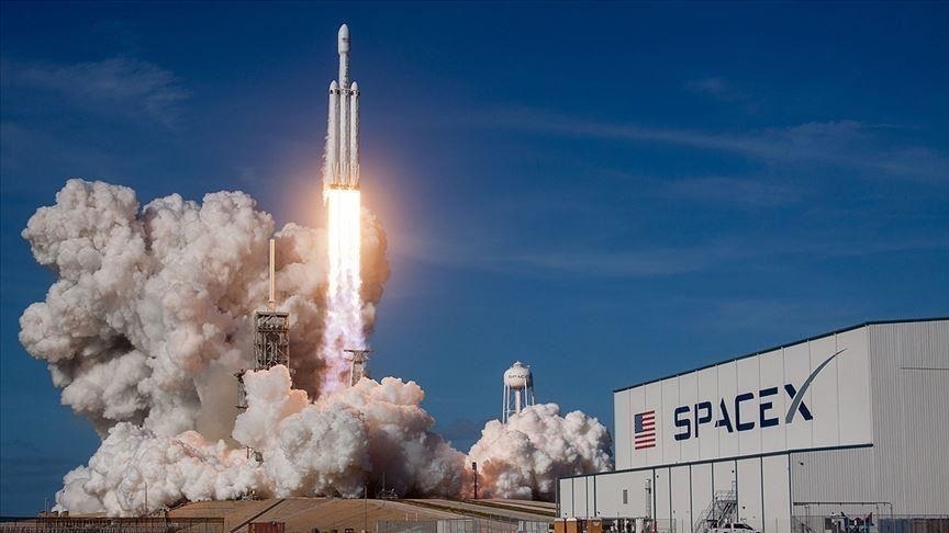 Американская SpaceX отменила запуск космической ракеты менее чем за минуту до старта