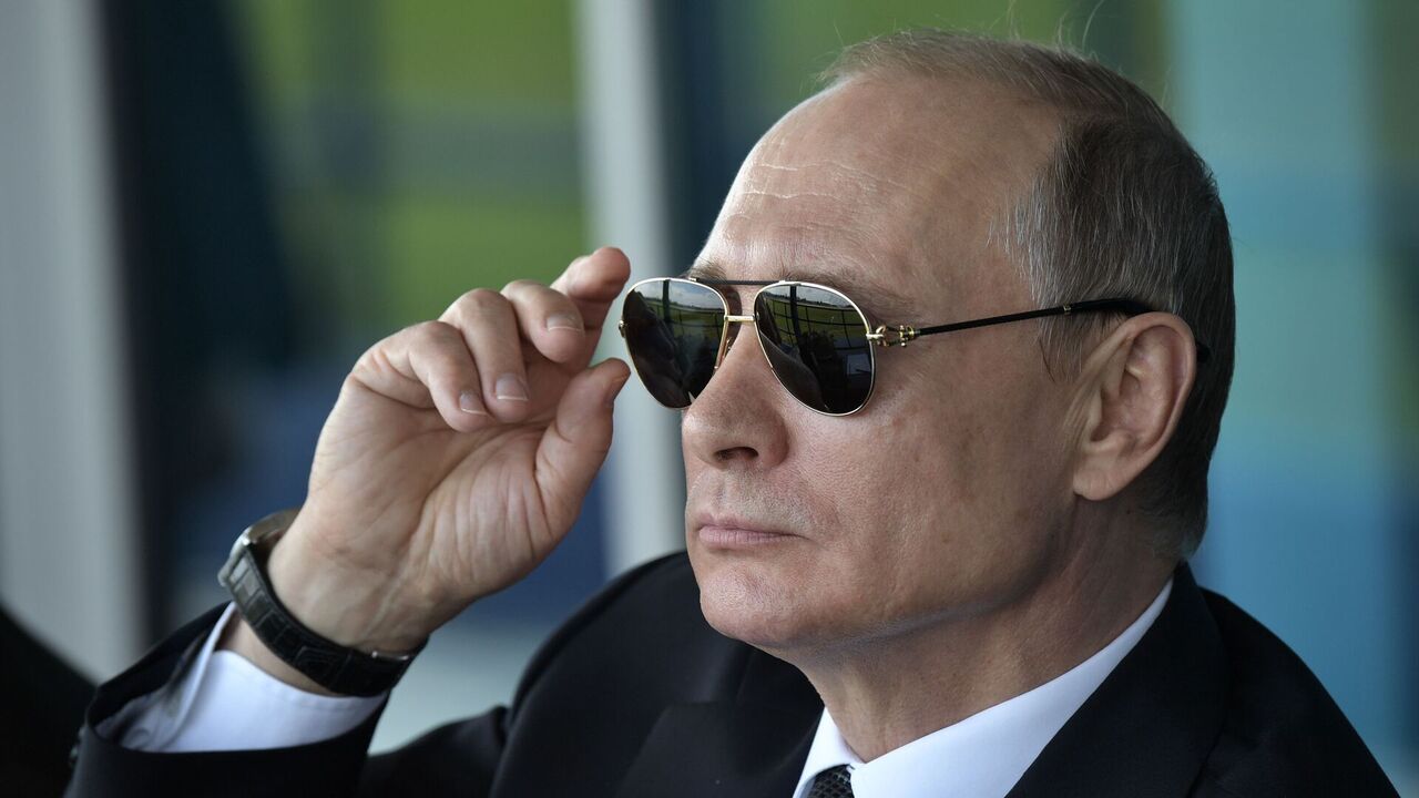 Сколько весит аурус путина