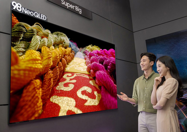 Samsung представила навороченный 98-дюймовый телевизор за 2 миллиона рублей