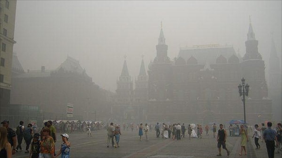 Москву окутал туман из дыма: будут ли из-за этого чаще болеть COVID-19